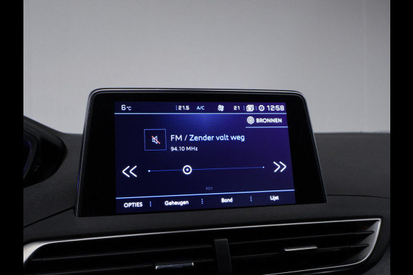Peugeot 5008 1.2 PureTech Crossway Sport (APPLE CARPLAY,NAVI,CAMERA,360 VIEW,CLIMATE,CRUISE,SPORTSTOELEN,LM VELGEN,NETTE STAAT)