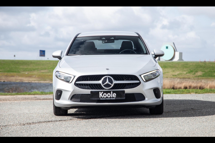 Mercedes-Benz A-Klasse 250 e Business Solution Luxury Limited CARPLAY / LEER / CAMERA / AUTOMAAT