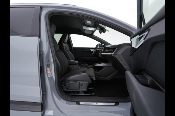 Audi Q4 e-tron 40 S-line Launch edition Competition 77 kWh [ 3-Fase-11kW ] {SOH-93%} (INCL-BTW) *HEATPUMP | LEATHER-FABRIC | SONOS-AUDIO | MATRIX-LED | ADAPTIVE-CRUISE | HEATED-SPORTSEATS | AMBIENTLIGHT | DIGI-COCKPIT | CAMERA | KEYLESS | DAB+ | NAVI-FULLMAP | TOWBAR | 21"ALU