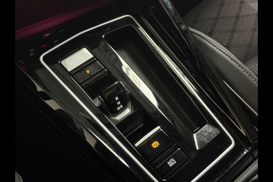 Volkswagen Golf 1.5 TSI R-Line | Pano | Camera | Carplay | Sfeerverlichting | Led