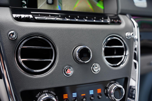 Rolls-Royce Cullinan 6.75 V12 / Bespoke Audio / Starlight / Twin-Coachline