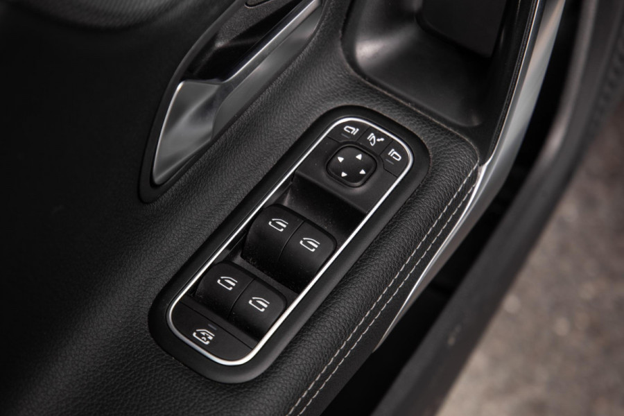 Mercedes-Benz A-Klasse 250 e Business Solution Luxury Limited CARPLAY / LEER / CAMERA / AUTOMAAT