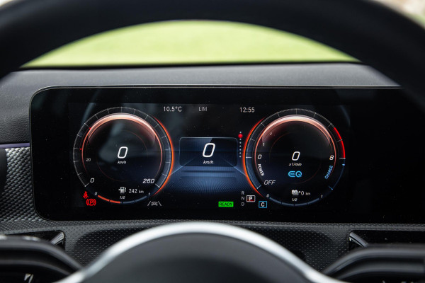 Mercedes-Benz A-Klasse 250 e Business Solution Luxury Limited CARPLAY / LEER / CAMERA / AUTOMAAT