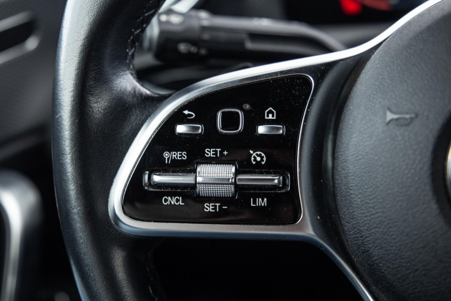Mercedes-Benz A-Klasse 250 e Business Solution Luxury Limited CARPLAY / LEER / CAMERA / AUTOMAAT