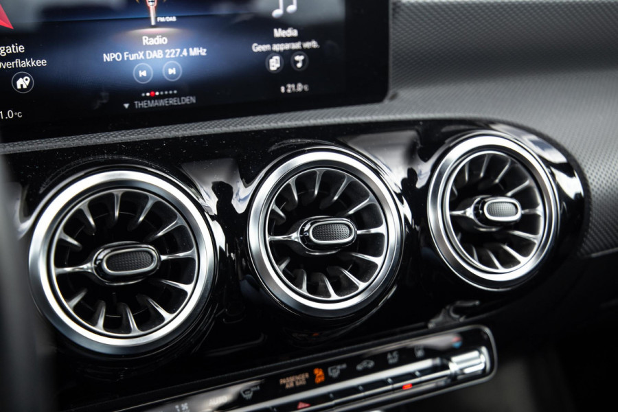 Mercedes-Benz A-Klasse 250 e Business Solution Luxury Limited CARPLAY / LEER / CAMERA / AUTOMAAT