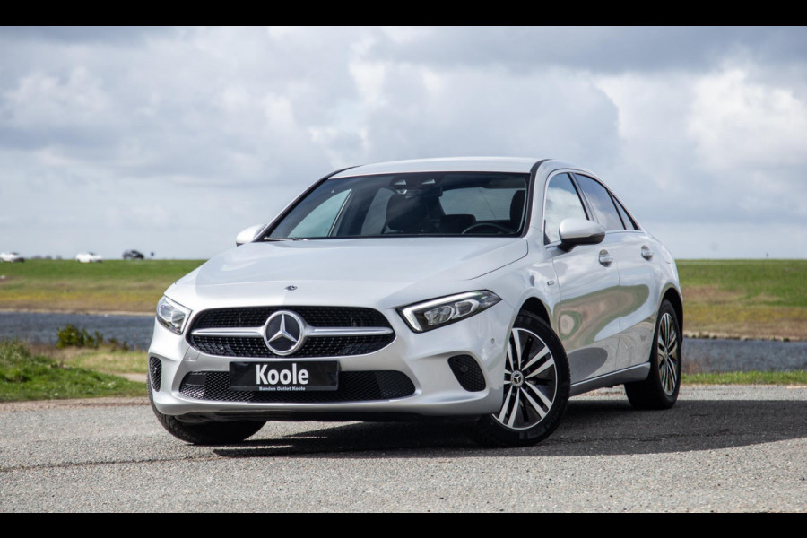 Mercedes-Benz A-Klasse 250 e Business Solution Luxury Limited CARPLAY / LEER / CAMERA / AUTOMAAT