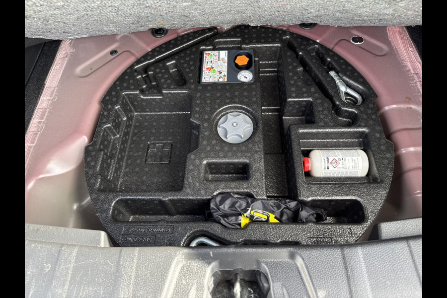 Nissan QASHQAI 1.3 DIG-T N-Tec Automaat Led Panorama Clima Cruise Carplay Pdc+360 Camera Trekhaak