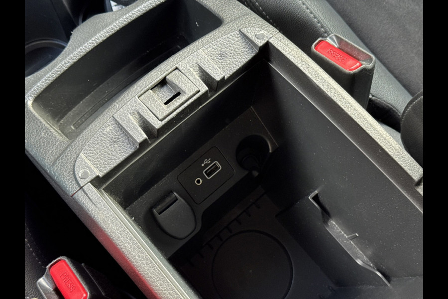 Nissan QASHQAI 1.3 DIG-T N-Tec Automaat Led Panorama Clima Cruise Carplay Pdc+360 Camera Trekhaak