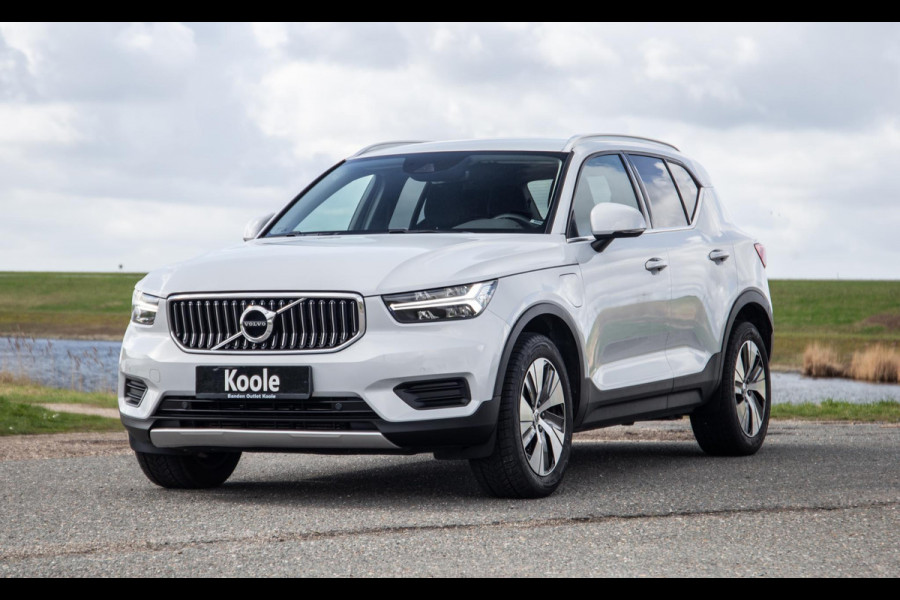 Volvo XC40 1.5 T4 Recharge Inscription AUTOMAAT / PLUG IN HYBRID / NAVI / STOELVERWARMING / CAMERA
