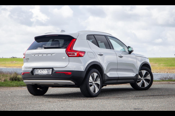 Volvo XC40 1.5 T4 Recharge Inscription AUTOMAAT / PLUG IN HYBRID / NAVI / STOELVERWARMING / CAMERA