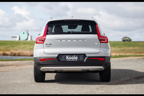 Volvo XC40 1.5 T4 Recharge Inscription AUTOMAAT / PLUG IN HYBRID / NAVI / STOELVERWARMING / CAMERA