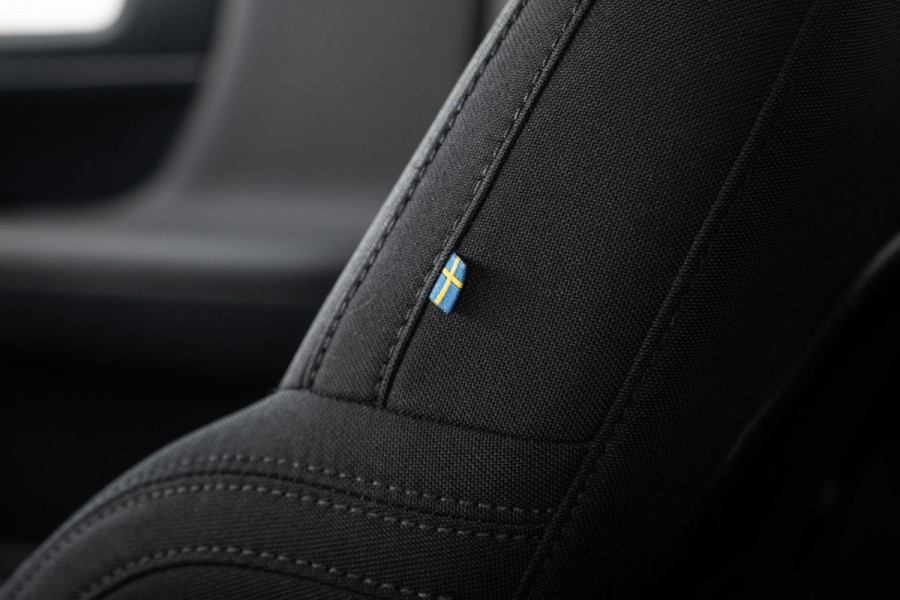 Volvo XC40 1.5 T4 Recharge Inscription AUTOMAAT / PLUG IN HYBRID / NAVI / STOELVERWARMING / CAMERA