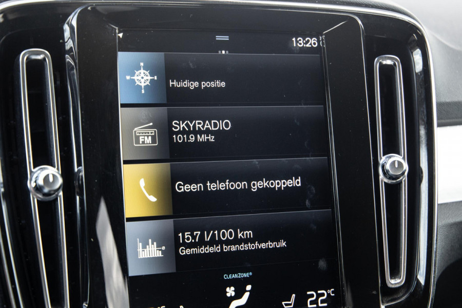 Volvo XC40 1.5 T4 Recharge Inscription AUTOMAAT / PLUG IN HYBRID / NAVI / STOELVERWARMING / CAMERA