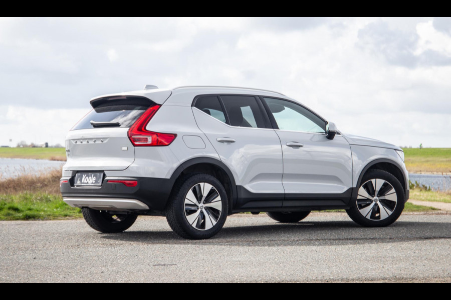 Volvo XC40 1.5 T4 Recharge Inscription AUTOMAAT / PLUG IN HYBRID / NAVI / STOELVERWARMING / CAMERA