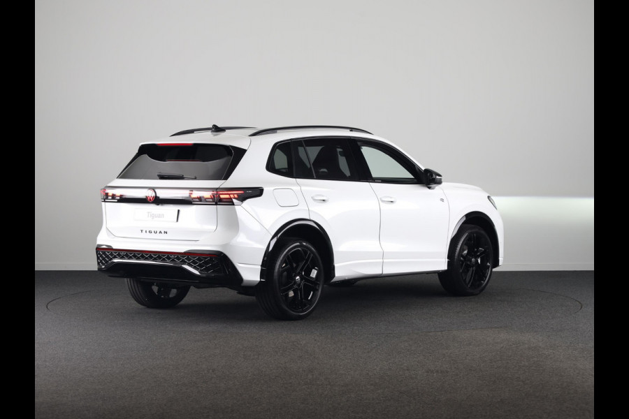 Volkswagen Tiguan R-Line Edition 1.5 eHybrid 150 kW / 204 PK SUV 6 v