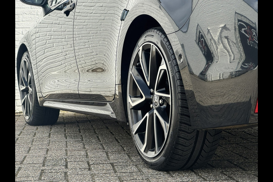 Toyota Corolla Touring Sports 2.0 Hybrid GR-Sport Plus Panorama dak 18" velgen Camera JBL Dodehoek detectie