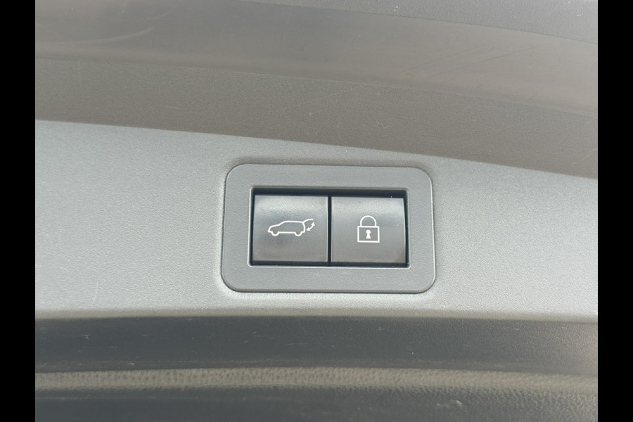 Toyota Corolla Touring Sports 2.0 Hybrid GR-Sport Plus Panorama dak 18" velgen Camera JBL Dodehoek detectie