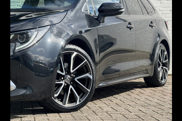 Toyota Corolla Touring Sports 2.0 Hybrid GR-Sport Plus Panorama dak 18" velgen Camera JBL Dodehoek detectie