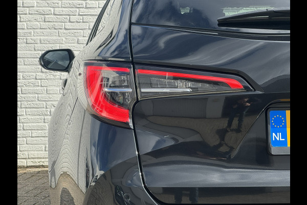 Toyota Corolla Touring Sports 2.0 Hybrid GR-Sport Plus Panorama dak 18" velgen Camera JBL Dodehoek detectie