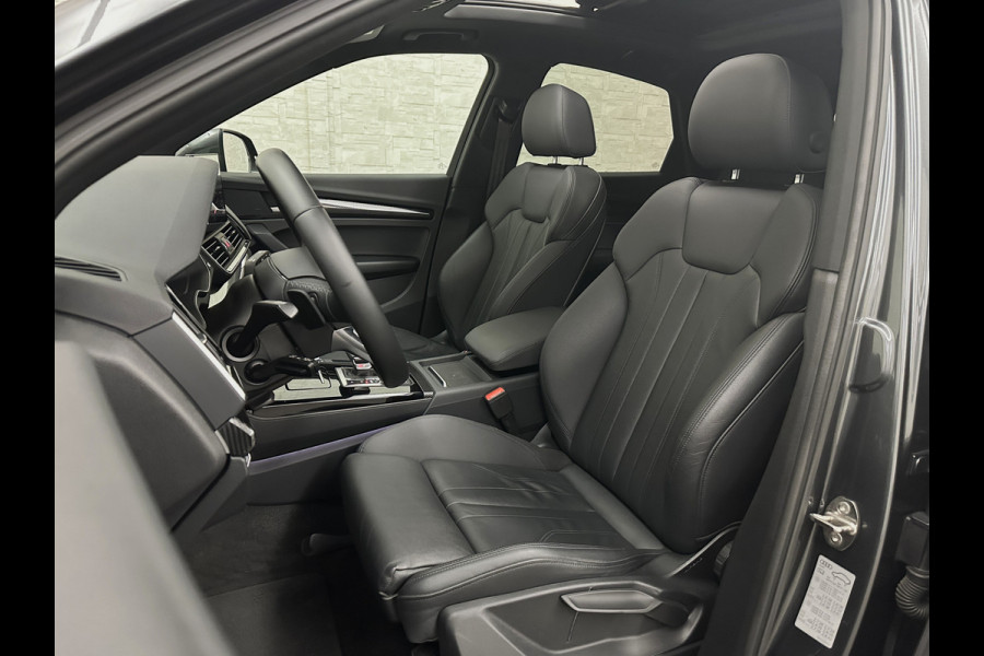 Audi Q5 Sportback 50 e S-Line | Luchtvering | Panorama | Carbon | Head-Up | Trekhaak | Keyless-Entry | Leder | Matrix-LED | Black-Optic | Standkachel | Virtual-Cockpit | Carplay | Getint Glas | Stoelverwarming | Zwarte Hemel | Draadloos Laden |