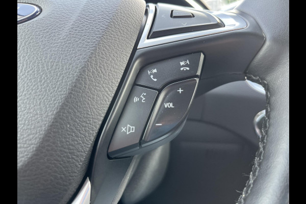 Ford S-Max 2.5 FHEV Titanium 190pk | 7 Persoons | Winterpack | Adaptieve Cruise | Full LED | Elek. Achterklep | Achteruitrijcamera | SONY SYNC 3 Navigatie