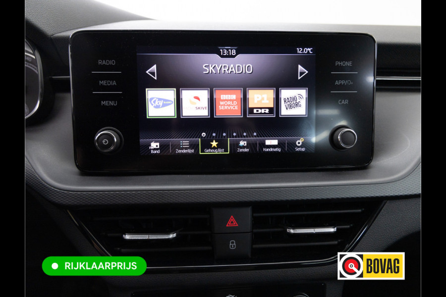 Škoda SCALA 1.0 TSI Ambition Comfort Automaat 110 PK Stoel- en stuurverwarming , Climate control , Apple Carplay, Android auto, PDC achter All season banden