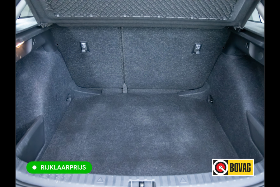 Škoda SCALA 1.0 TSI Ambition Comfort Automaat 110 PK Stoel- en stuurverwarming , Climate control , Apple Carplay, Android auto, PDC achter All season banden