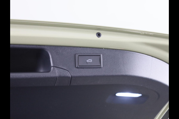 Škoda Superb First Edition Combi 1.5 TSI m-HEV 150pk DSG-7 | Panoramadak | Leder | Light & View |