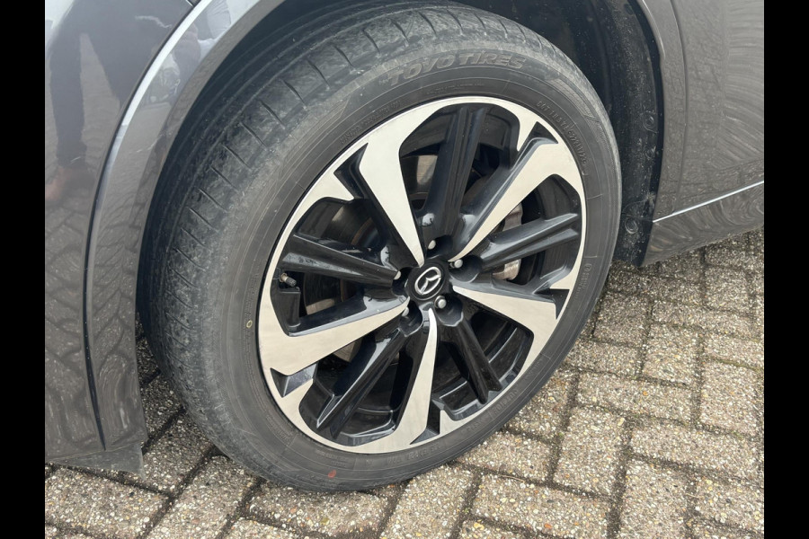 Mazda CX-60 2.5 e-SkyActiv PHEV Takumi | Bellen voor bezichtiging | 328pk | SCI |  Panoramadak / Kanteldak (Glas) |  360 graden camera | Achteruitrijcamera | Stoelverwarming |  Adaptieve Cruise Control
