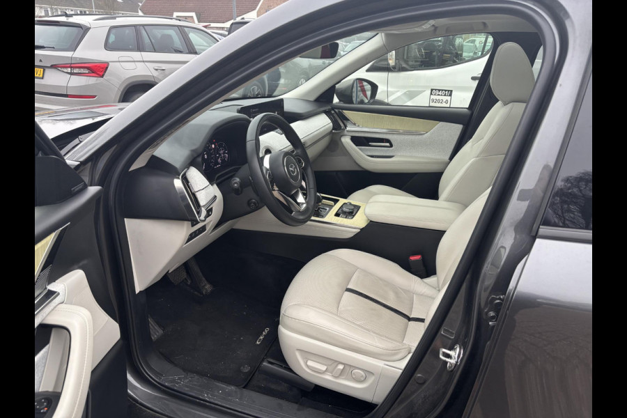 Mazda CX-60 2.5 e-SkyActiv PHEV Takumi | Bellen voor bezichtiging | 328pk | SCI |  Panoramadak / Kanteldak (Glas) |  360 graden camera | Achteruitrijcamera | Stoelverwarming |  Adaptieve Cruise Control