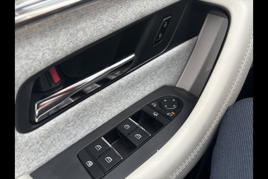 Mazda CX-60 2.5 e-SkyActiv PHEV Takumi | Bellen voor bezichtiging | 328pk | SCI |  Panoramadak / Kanteldak (Glas) |  360 graden camera | Achteruitrijcamera | Stoelverwarming |  Adaptieve Cruise Control