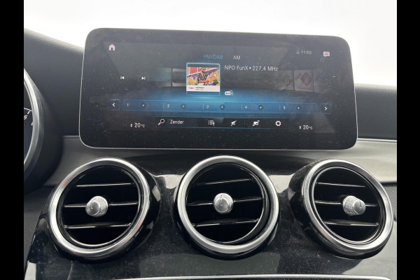 Mercedes-Benz GLC 300e 4MATIC AMG Line | Bellen voor bezichtiging | SCI | 320pk PHEV | Panormadak | Afneembare Trekhaak | Burmester Audio | Stoelverwarming |  Achteruitrijcamera
