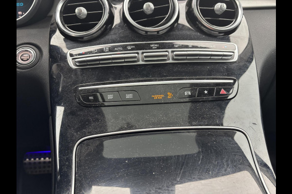 Mercedes-Benz GLC 300e 4MATIC AMG Line | Bellen voor bezichtiging | SCI | 320pk PHEV | Panormadak | Afneembare Trekhaak | Burmester Audio | Stoelverwarming |  Achteruitrijcamera