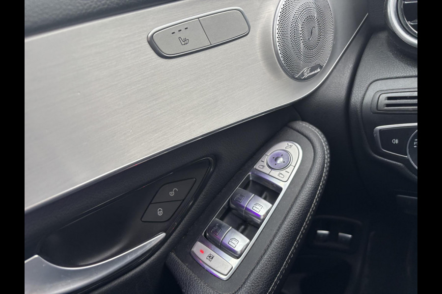 Mercedes-Benz GLC 300e 4MATIC AMG Line | Bellen voor bezichtiging | SCI | 320pk PHEV | Panormadak | Afneembare Trekhaak | Burmester Audio | Stoelverwarming |  Achteruitrijcamera