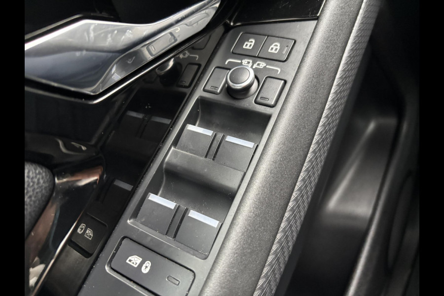 Land Rover Range Rover Evoque 1.5 P300e PHEV AWD Dynamic HSE | Bellen voor bezichtiging  | 310pk | SCI |