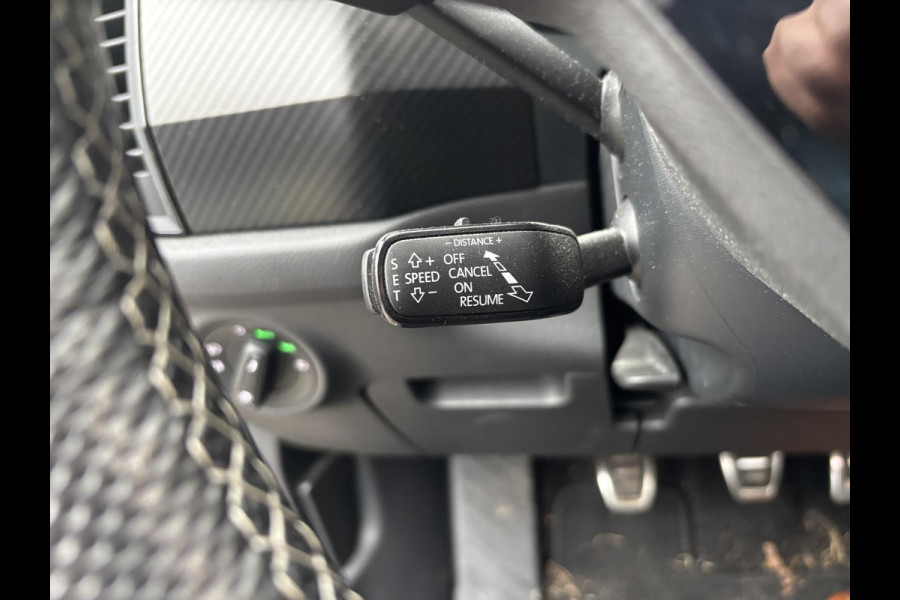 Škoda Kodiaq 1.5 TSI Sportline Business | Bellen voor bezichtiging  | 150pk | SCI | Stoelverwarming | Adaptive cruise control | Elektrische achterklep | Keyless entry