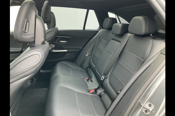 Mercedes-Benz C-Klasse Estate 180 AMG Line Pano Burmester Memory HUD Trekhaak Leer Verw+Ventilatie BOMVOL!