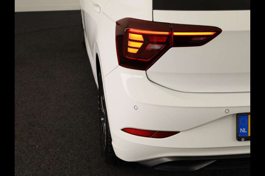 Volkswagen Polo 1.0 TSI Life Edition | Navigatie via App | Parkeersensoren | Achteruitrijcamera | Adaptieve cruise control | Stoelverwarming |