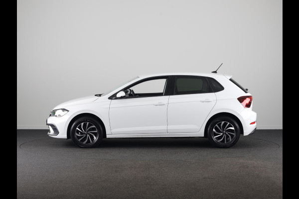 Volkswagen Polo 1.0 TSI Life Edition | Navigatie via App | Parkeersensoren | Achteruitrijcamera | Adaptieve cruise control | Stoelverwarming |