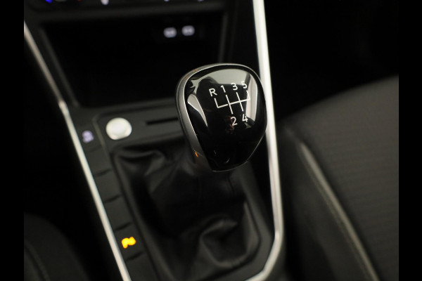 Volkswagen Polo 1.0 TSI Life Edition | Navigatie via App | Parkeersensoren | Achteruitrijcamera | Adaptieve cruise control | Stoelverwarming |