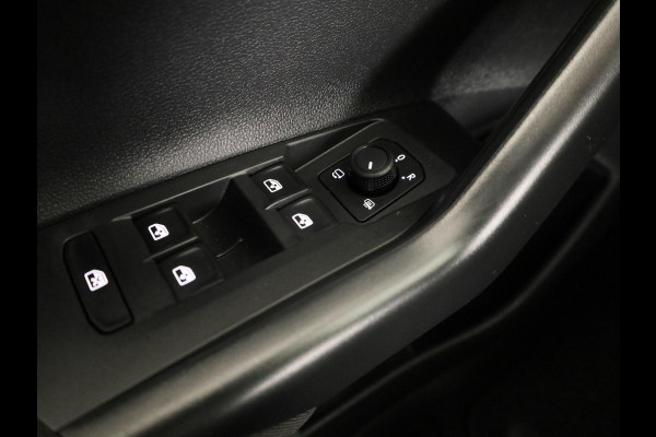 Volkswagen Polo 1.0 TSI Life Edition | Navigatie via App | Parkeersensoren | Achteruitrijcamera | Adaptieve cruise control | Stoelverwarming |