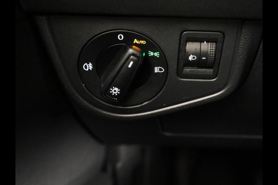 Volkswagen Polo 1.0 TSI Life Edition | Navigatie via App | Parkeersensoren | Achteruitrijcamera | Adaptieve cruise control | Stoelverwarming |