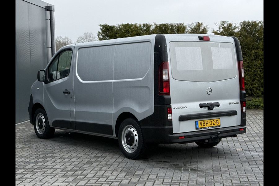 Opel Vivaro 1.6 CDTI 126 PK / L1H1 / 1e EIG. / TREKHAAK / ACHTERKLEP / AIRCO / CRUISE / NAVI / CAMERA / BLUETOOTH