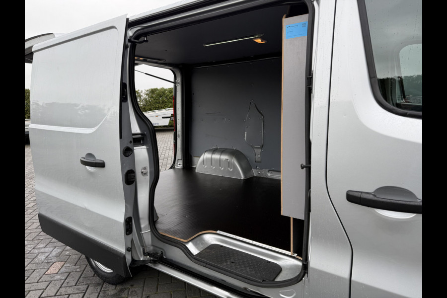 Opel Vivaro 1.6 CDTI 126 PK / L1H1 / 1e EIG. / TREKHAAK / ACHTERKLEP / AIRCO / CRUISE / NAVI / CAMERA / BLUETOOTH