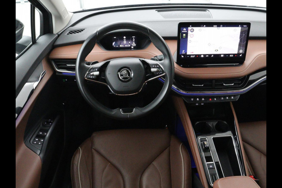 Škoda ENYAQ iV 80 | SOH 91% | Panoramadak | Trekhaak | Leder | Stoelverwarming | Camera | Sfeerverlichting | Navigatie | Carplay | Cruise control | Full LED | Keyless | Getint glas