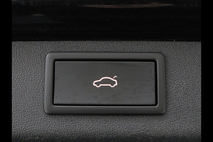 Škoda ENYAQ iV 80 | SOH 91% | Panoramadak | Trekhaak | Leder | Stoelverwarming | Camera | Sfeerverlichting | Navigatie | Carplay | Cruise control | Full LED | Keyless | Getint glas