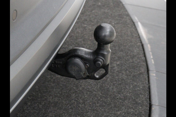 Škoda ENYAQ iV 80 | SOH 91% | Panoramadak | Trekhaak | Leder | Stoelverwarming | Camera | Sfeerverlichting | Navigatie | Carplay | Cruise control | Full LED | Keyless | Getint glas