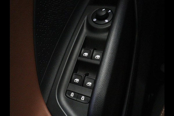 Škoda ENYAQ iV 80 | SOH 91% | Panoramadak | Trekhaak | Leder | Stoelverwarming | Camera | Sfeerverlichting | Navigatie | Carplay | Cruise control | Full LED | Keyless | Getint glas