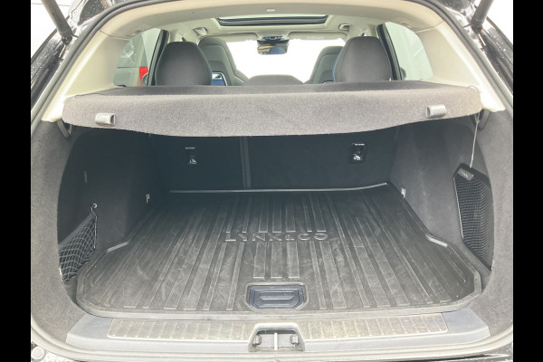 Lynk & Co 01 1.5 262pk Plug-in Carplay Adapt.Cruise Stoelverw Black