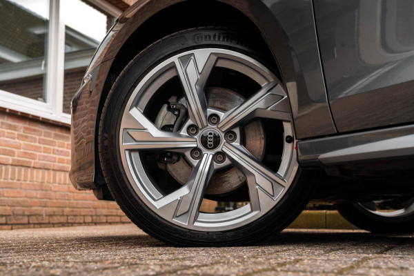 Audi A3 Sportback 40 TFSI e S Edition 204 PK S-Line ACC Ambiance Camera Keyless Elek.Klep 18''